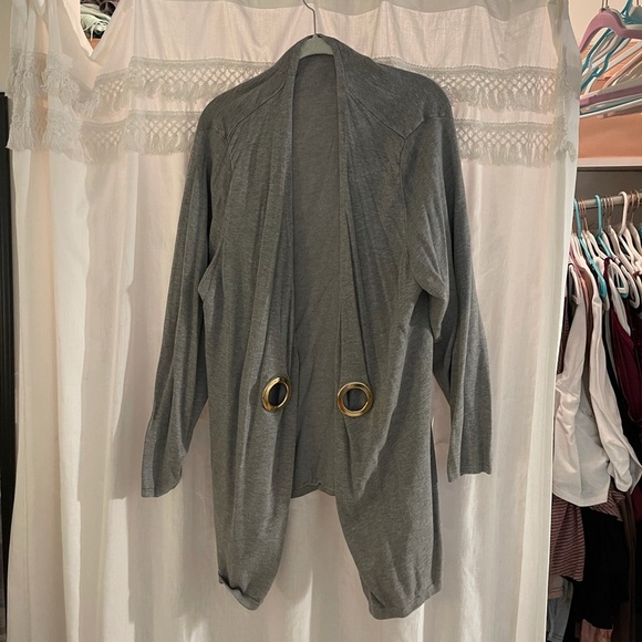 Sweaters - Grey Cardigan w/ Gold Accent